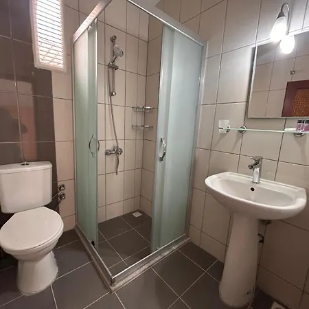 Golden Guest house 3*